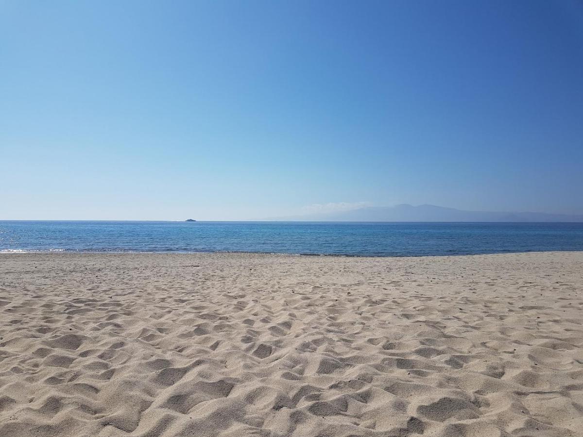 Golden Beach Glyfada Apartments Kastraki  Exterior photo